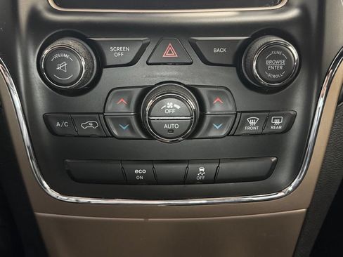 Used 2014 Jeep Grand Cherokee Laredo w/ Trailer Tow Group IV RWD image 16