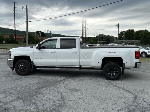 Used 2016 Chevrolet Silverado 3500 LT w/ LT Convenience Package AWD/4WD image 5