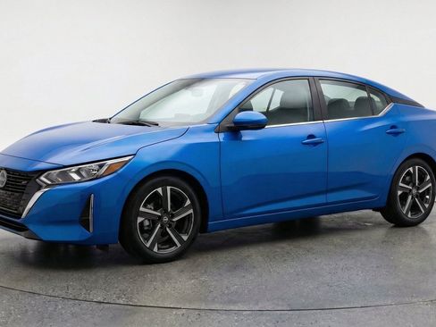 Used 2025 Nissan Sentra SV FWD image 3