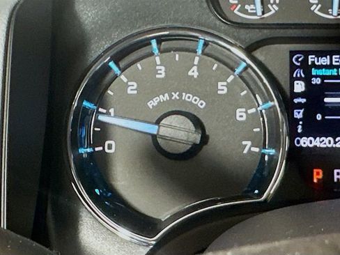 Used 2012 Ford F150 XLT w/ XLT Chrome Pkg image 13