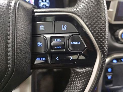Used 2024 Toyota Tundra Limited w/ TRD Off-Road Package AWD/4WD image 20
