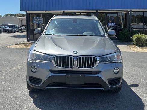 Used 2017 BMW X3 xDrive28i image 3