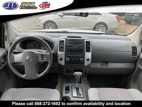 Used 2011 Nissan Frontier SV image 15