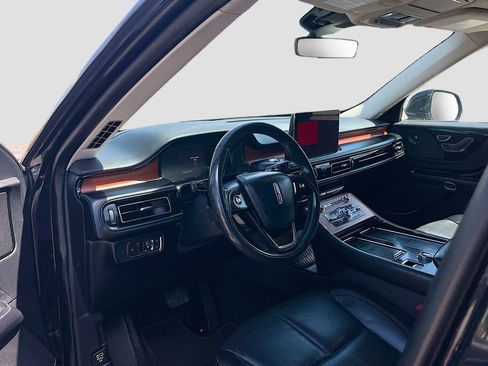 Used 2020 Lincoln Aviator Reserve RWD image 9