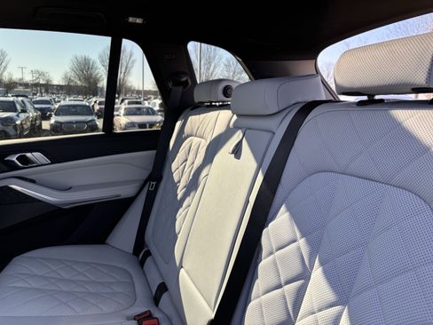 Used 2026 BMW X5 sDrive40i w/ Premium Package image 33