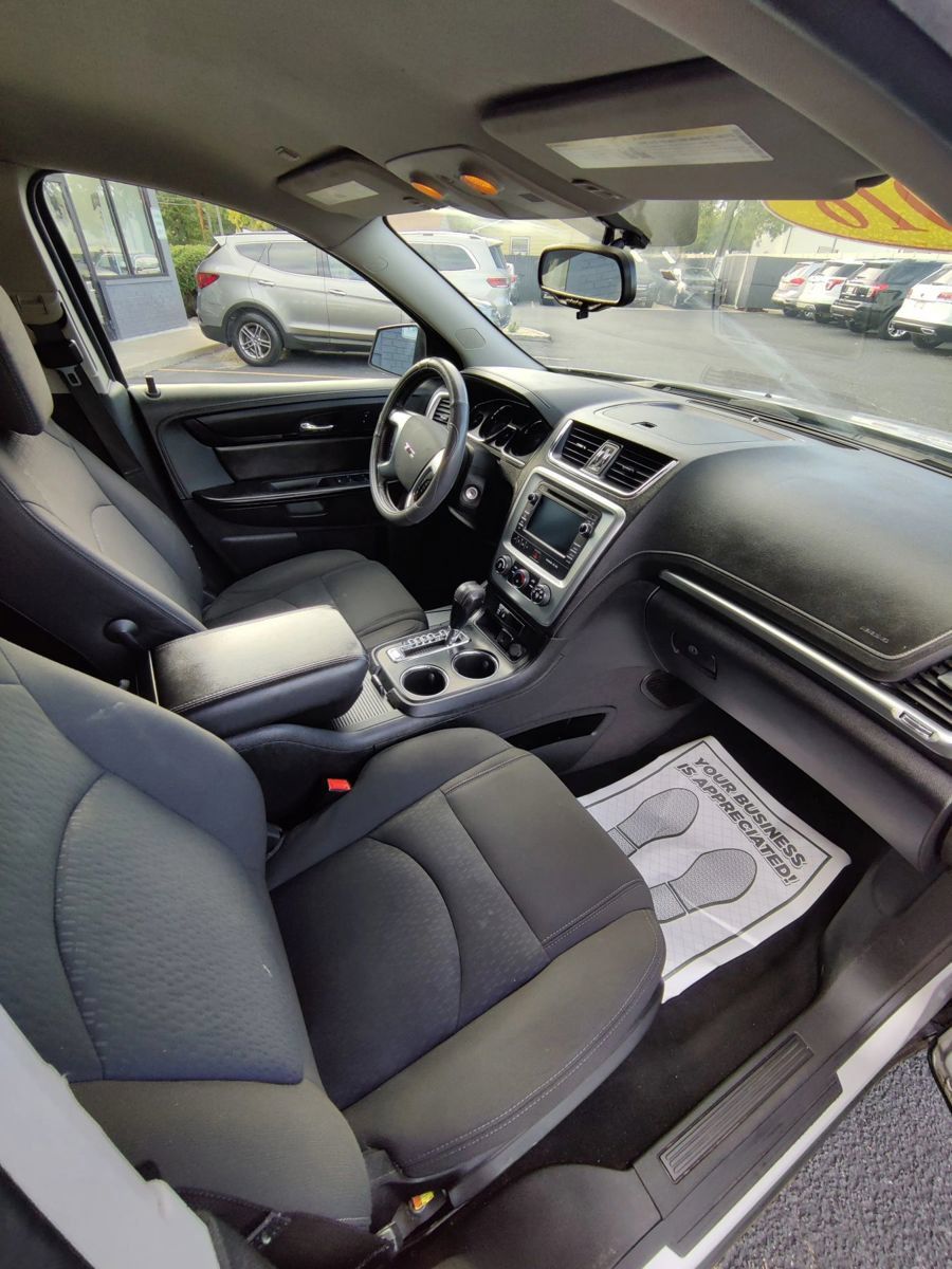 Used 2016 GMC Acadia SLE FWD image 10