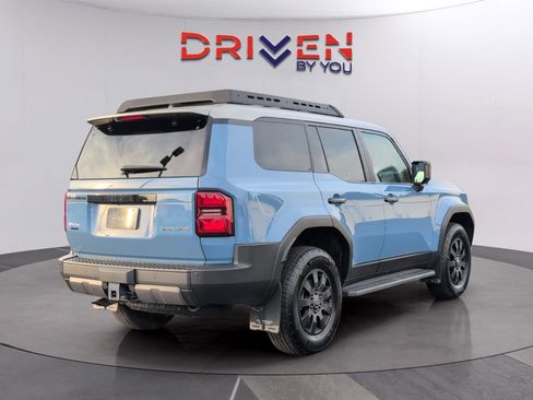 Used 2024 Toyota Land Cruiser image 5