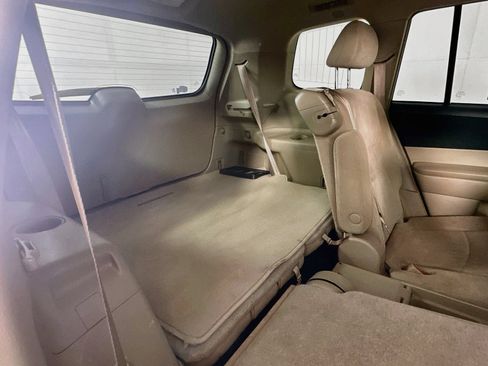 Used 2013 Toyota Highlander 4WD w/ Cold Weather Pkg image 30