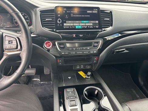 Used 2025 Honda Ridgeline Black Edition image 20