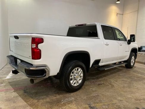 Used 2025 Chevrolet Silverado 2500 LT AWD/4WD image 5