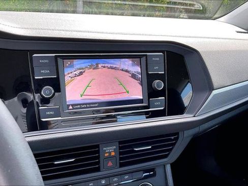 Certified 2024 Volkswagen Jetta S FWD image 26