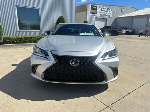 Used 2021 Lexus ES 350 F Sport image 2
