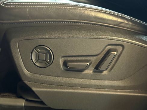 Used 2024 Audi Q8 e-tron Premium Plus w/ Premium Plus Package AWD/4WD image 21