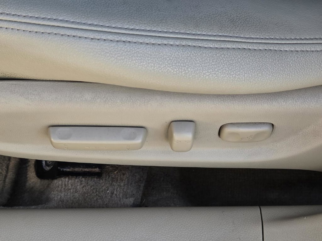 Used 2010 Honda Accord EX-L image 15