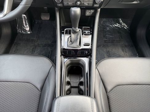 Used 2025 Jeep Compass Latitude w/ Altitude Special Edition image 11