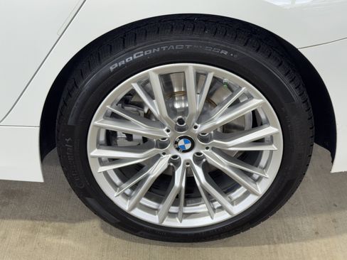 Certified 2024 BMW 330i Sedan w/ Convenience Package image 37