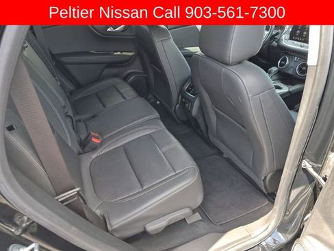 Used 2023 Chevrolet Blazer LT w/ Sound & Technology Package FWD image 16