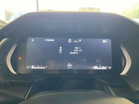 New 2025 Jeep Grand Cherokee L Limited image 32