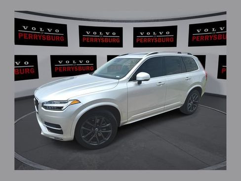 Used 2019 Volvo XC90 T5 Momentum w/ Protection Package Premier FWD image 1