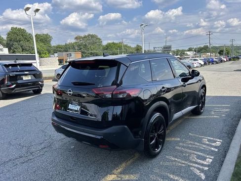 Certified 2023 Nissan Rogue SV w/ SV Premium B Package AWD/4WD image 8
