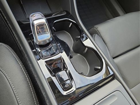 New 2026 Volvo XC40 B4 Plus w/ Protection Package Premier image 30