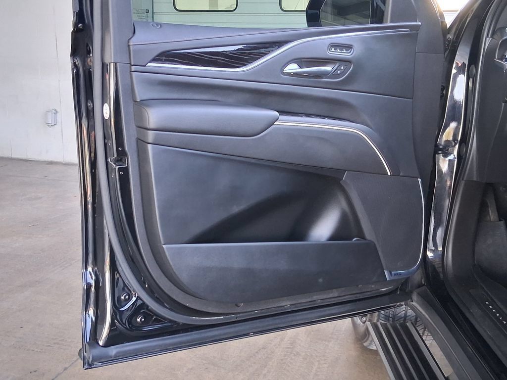 Used 2021 Cadillac Escalade Sport w/ Driver Assist Tech Package RWD image 17