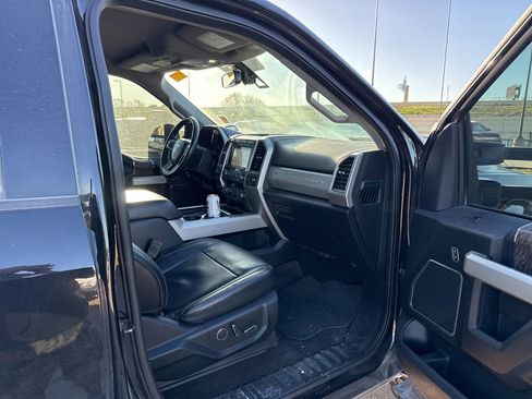 Used 2019 Ford F350 Lariat w/ Lariat Ultimate Package image 14