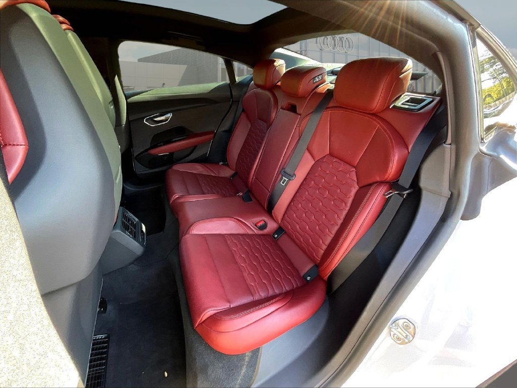 Used 2024 Audi e-tron GT Premium Plus w/ Performance Package AWD/4WD image 23