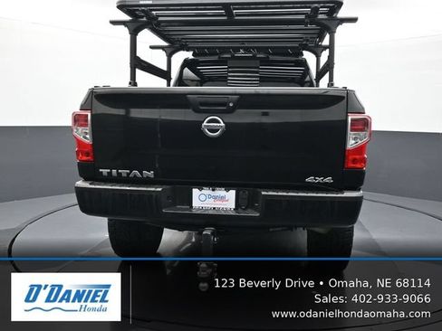 Used 2017 Nissan Titan S AWD/4WD image 5