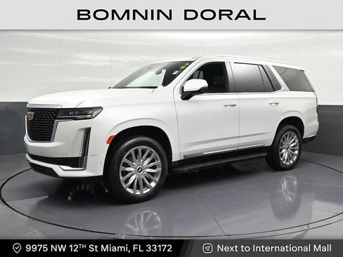 Used 2023 Cadillac Escalade Premium Luxury RWD image 1