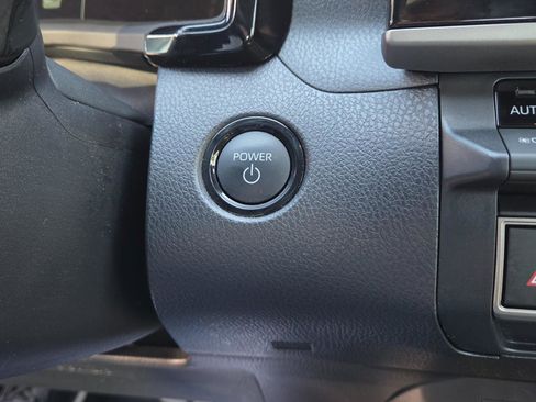 Used 2025 Toyota Camry SE image 24