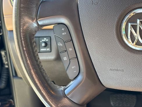 Used 2016 Buick Enclave Premium image 17