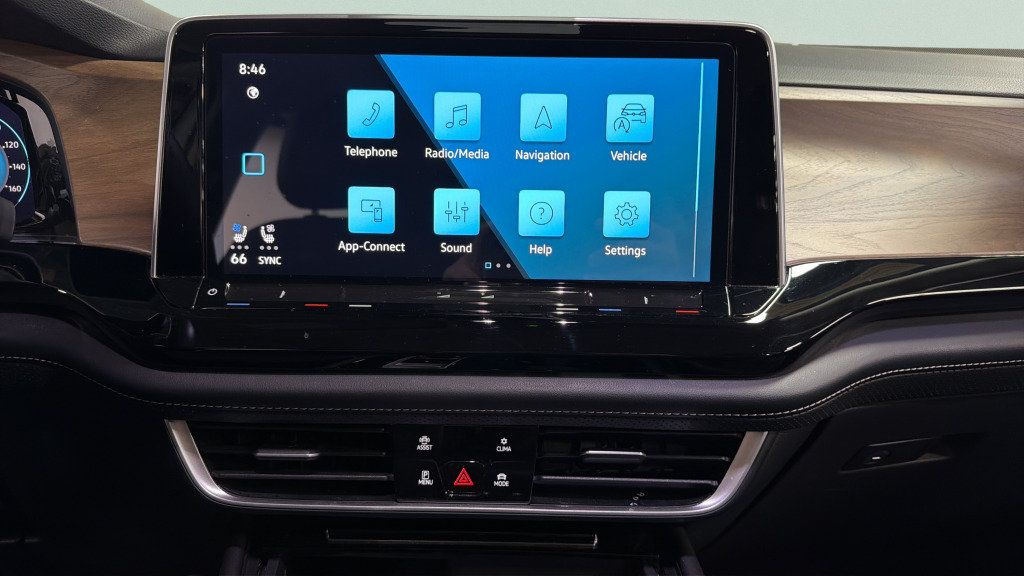 Used 2024 Volkswagen Atlas SE FWD image 40