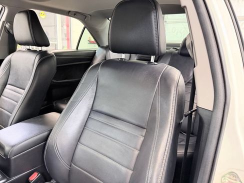 Used 2017 Toyota Camry XLE FWD image 15