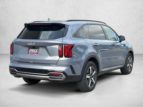 Used 2023 Kia Sorento S FWD image 5