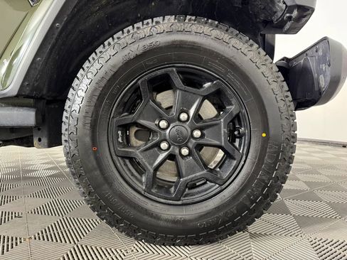 Used 2023 Jeep Gladiator Sport AWD/4WD image 45