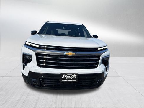 New 2026 Chevrolet Traverse High Country image 3