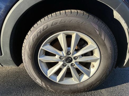 Used 2020 Kia Sorento LX w/ LX I4 Convenience Package image 8