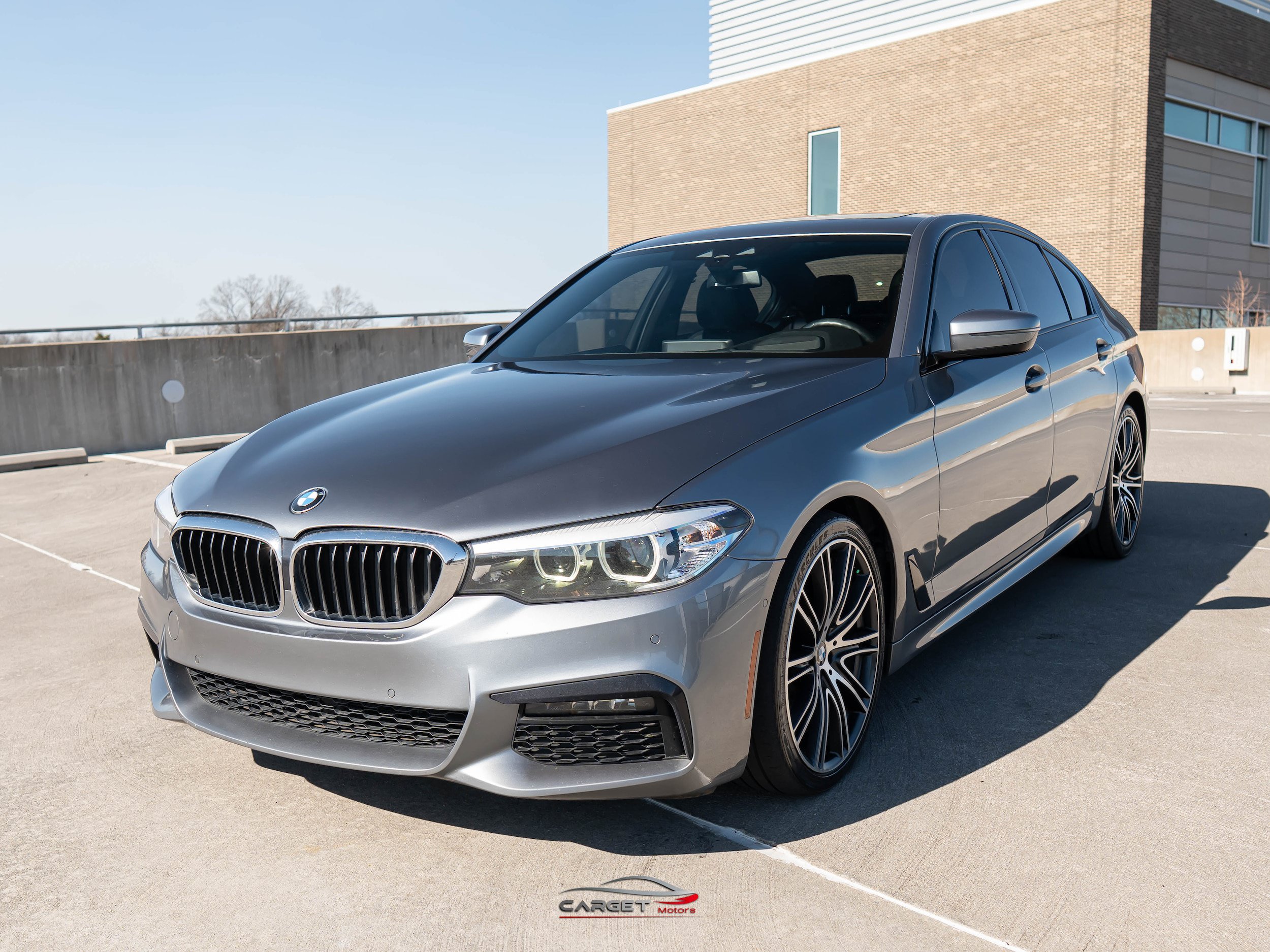 Used 2019 BMW 540i w/ M Sport Package RWD image 3