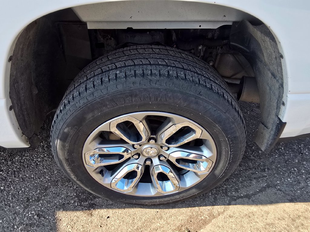 Used 2019 RAM 1500 Big Horn AWD/4WD image 10