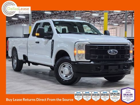 Used 2023 Ford F250 XL image 1
