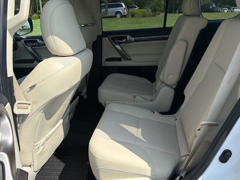 Used 2020 Lexus GX 460 Premium AWD/4WD image 11
