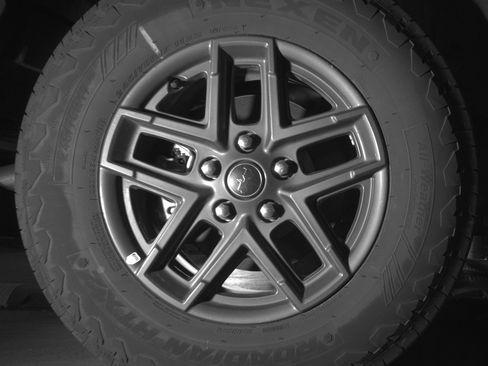 Used 2025 Jeep Wrangler Unlimited Sport AWD/4WD image 15