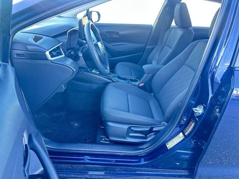 Used 2025 Toyota Corolla LE image 27