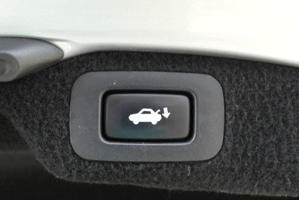 Used 2014 Lexus LS 460 w/ Comfort Package RWD image 38