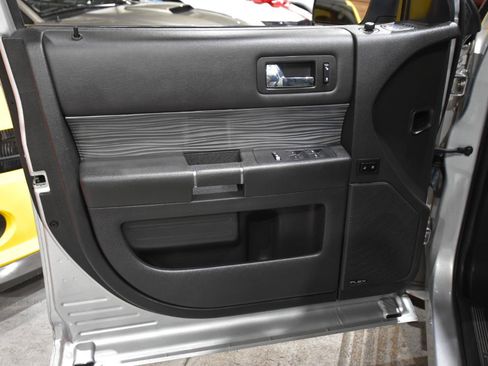 Used 2019 Ford Flex Limited w/ Limited Appearance Package AWD/4WD image 10