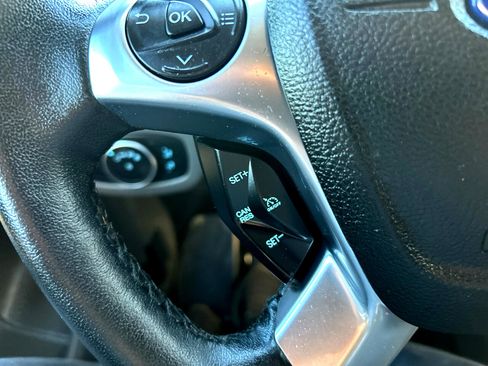 Used 2021 Ford Transit Connect XLT image 18