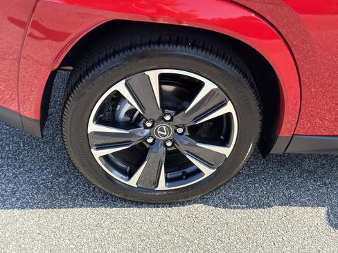 Used 2025 Lexus UX 300h FWD w/ Accessory Package (Z1) image 17