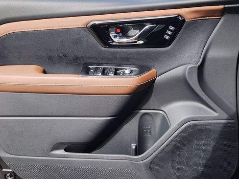 New 2026 Subaru Forester Touring AWD/4WD image 18