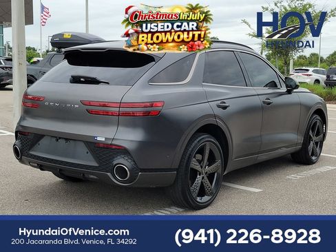 Used 2022 Genesis GV70 2.5T w/ Sport Prestige Package AWD/4WD image 8